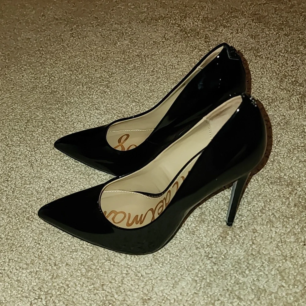 Sam Edelman Danna Black Patent Heels - Picture 4 of 9